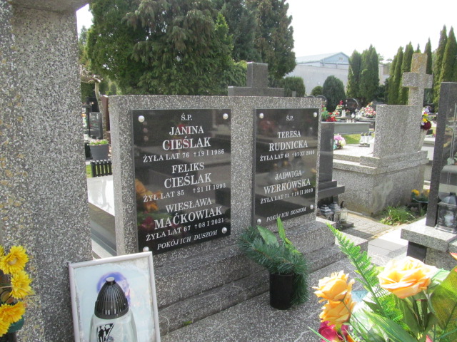 Teresa Rudnicka 1932 Skierniewice - Grobonet - Wyszukiwarka osób pochowanych