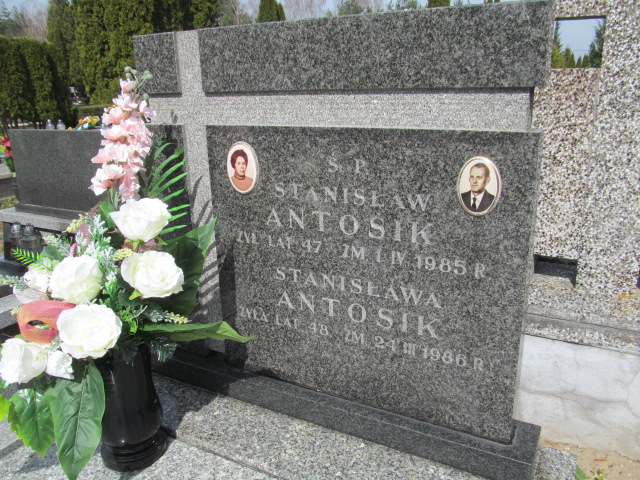 Stanisława Antosik 1937 Skierniewice - Grobonet - Wyszukiwarka osób pochowanych