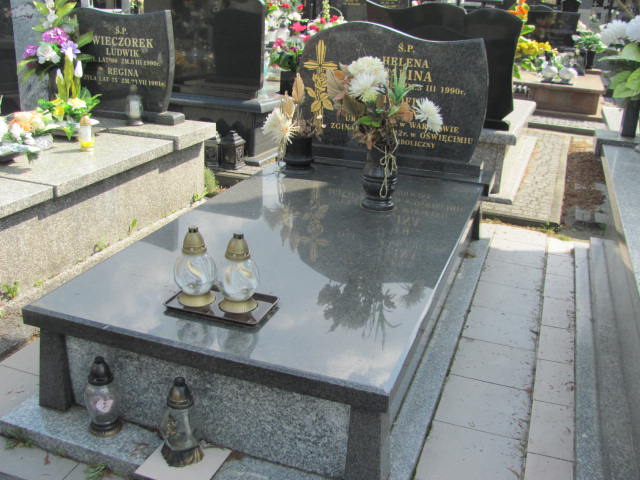 Grób Irena Karolewska