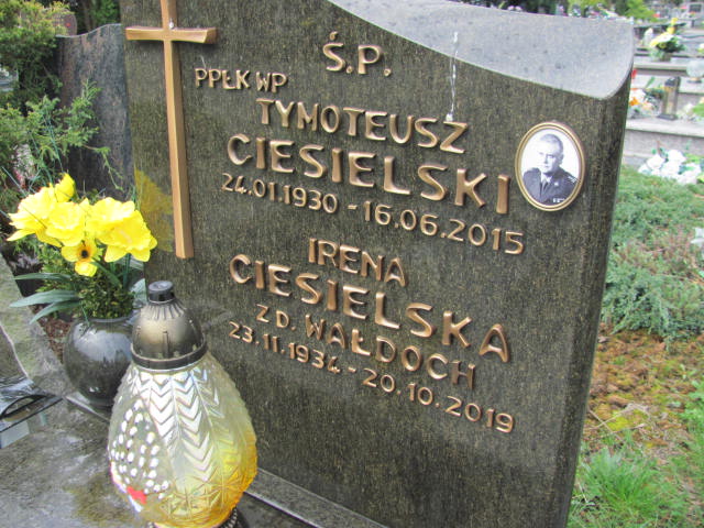 Irena Ciesielska 1934 Skierniewice - Grobonet - Wyszukiwarka osób pochowanych