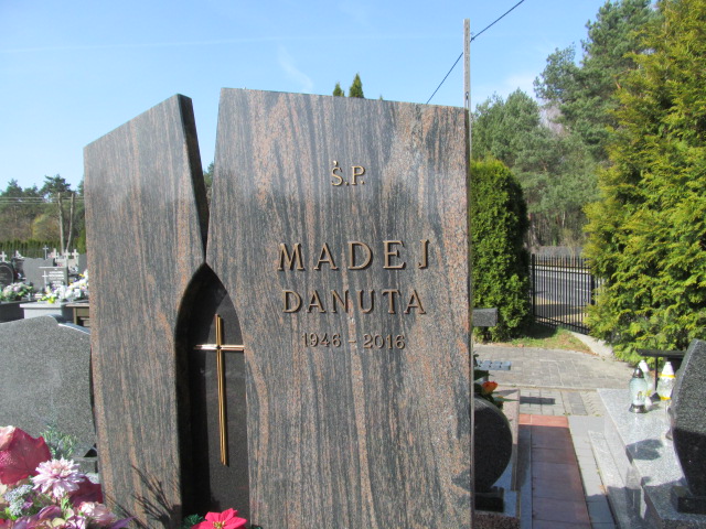 Danuta Madej 1946 Skierniewice - Grobonet - Wyszukiwarka osób pochowanych