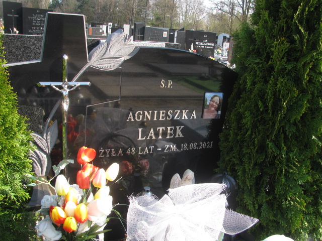 Agnieszka Latek 1973 Skierniewice - Grobonet - Wyszukiwarka osób pochowanych