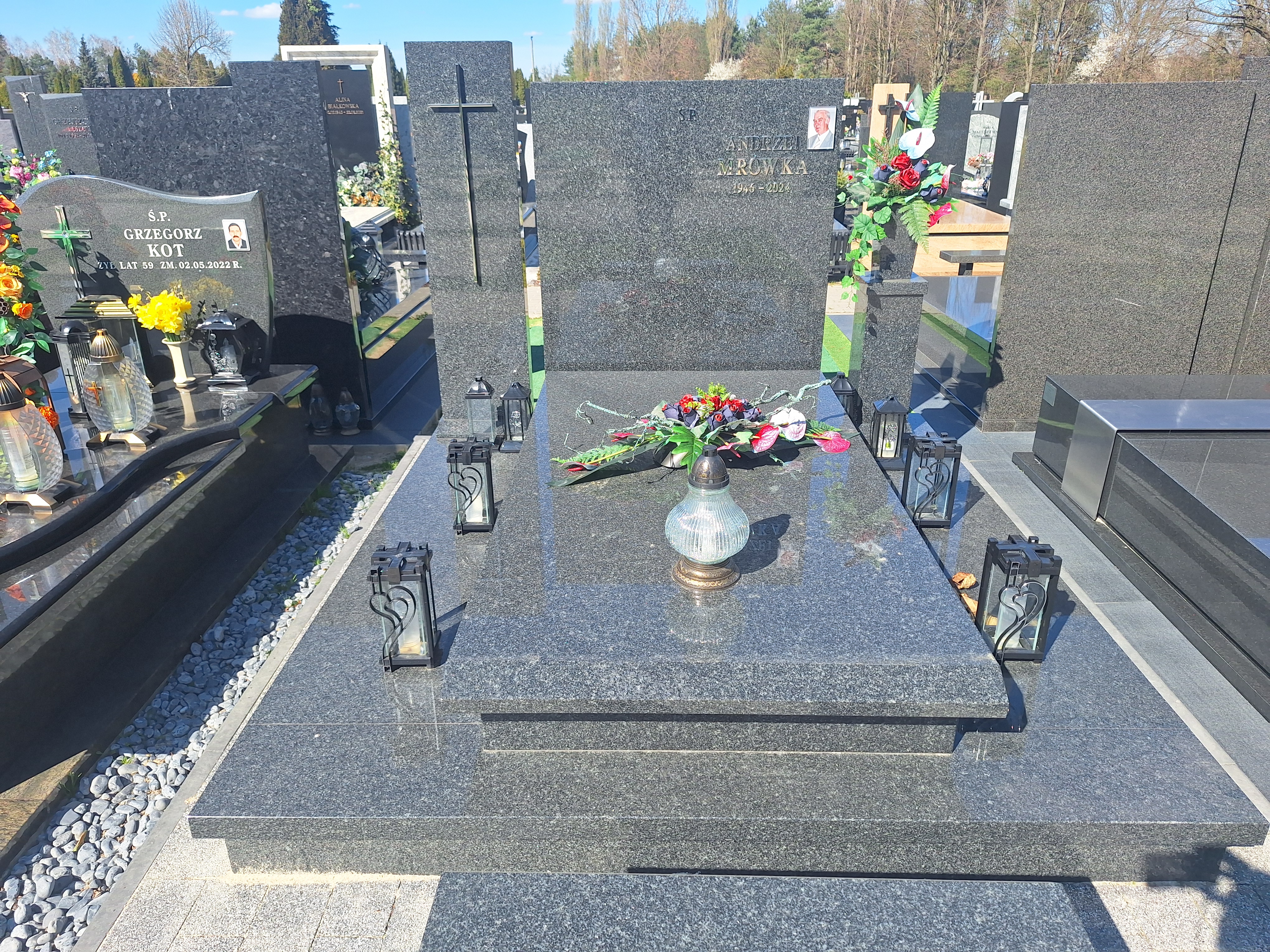 Andrzej Mrówka 1946 Skierniewice - Grobonet - Wyszukiwarka osób pochowanych