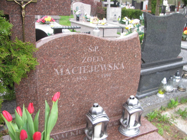 Ewa Walkiewicz Skierniewice - Grobonet - Wyszukiwarka osób pochowanych